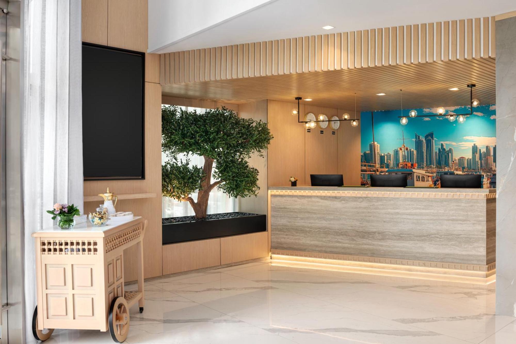 La Quinta By Wyndham Abu Dhabi Al Wahda Hotel Bagian luar foto
